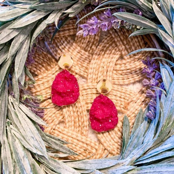 $5 BLOWOUT!  XL Geode Earrings - Picture 5 of 7